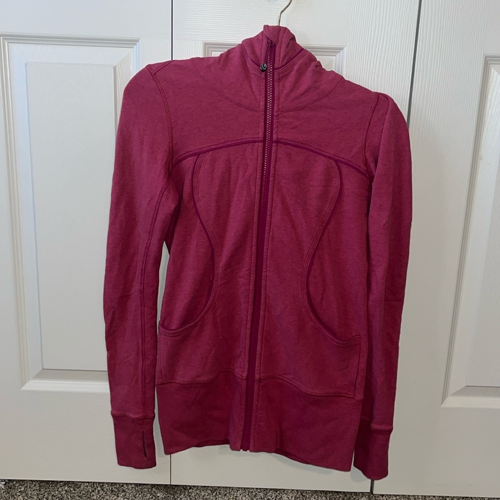 Lululemon zip up jacket size 4